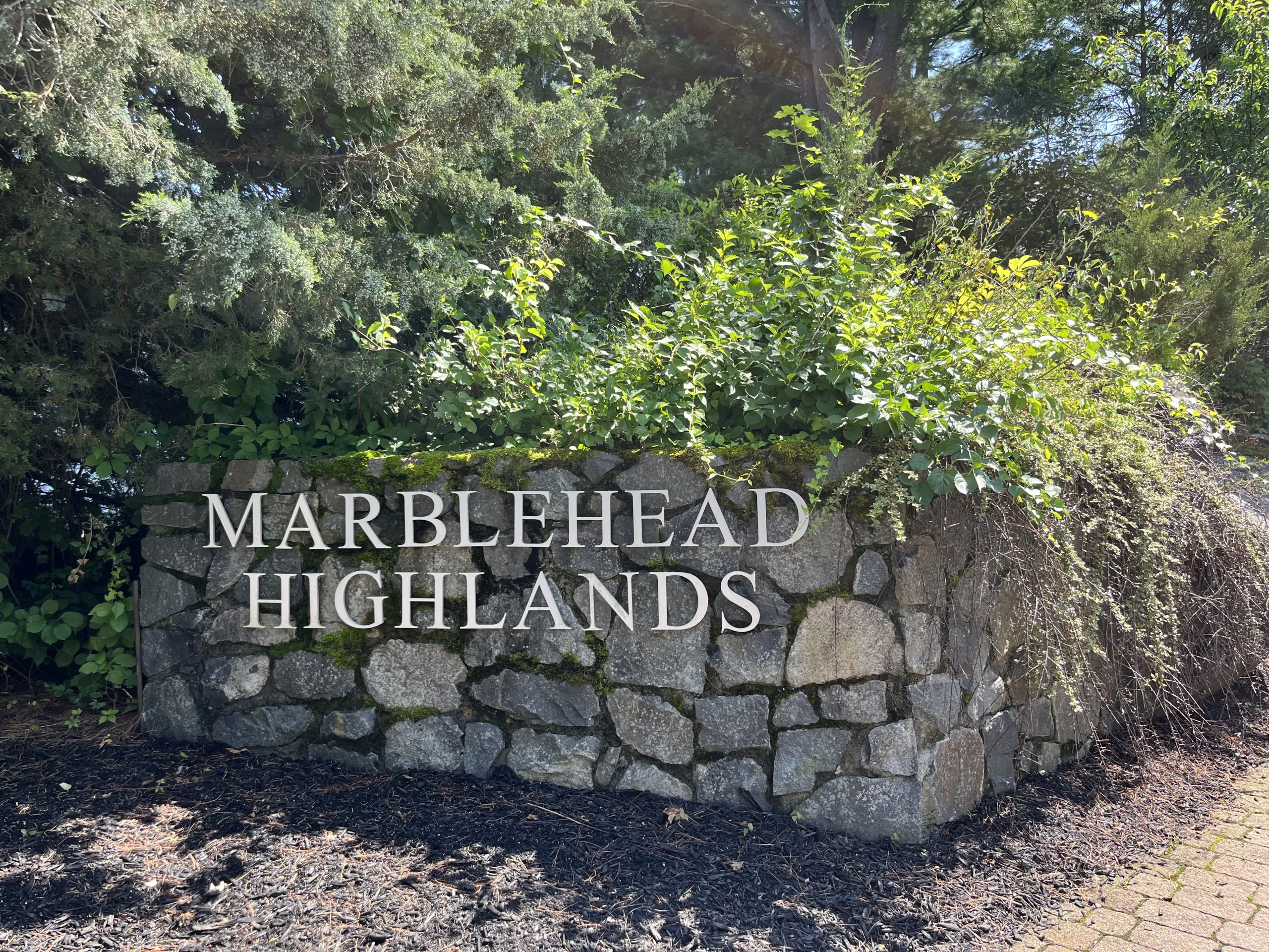 Marblehead Highlands interior