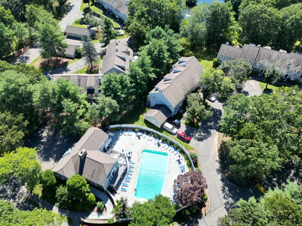 Huntington Wood Condo Complex With a Pool in Peabody MA