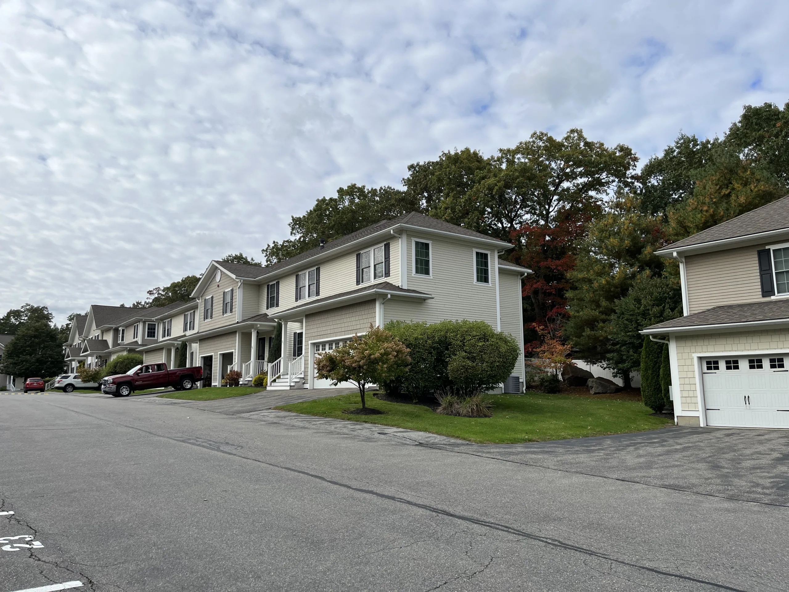 Pyburn Mews