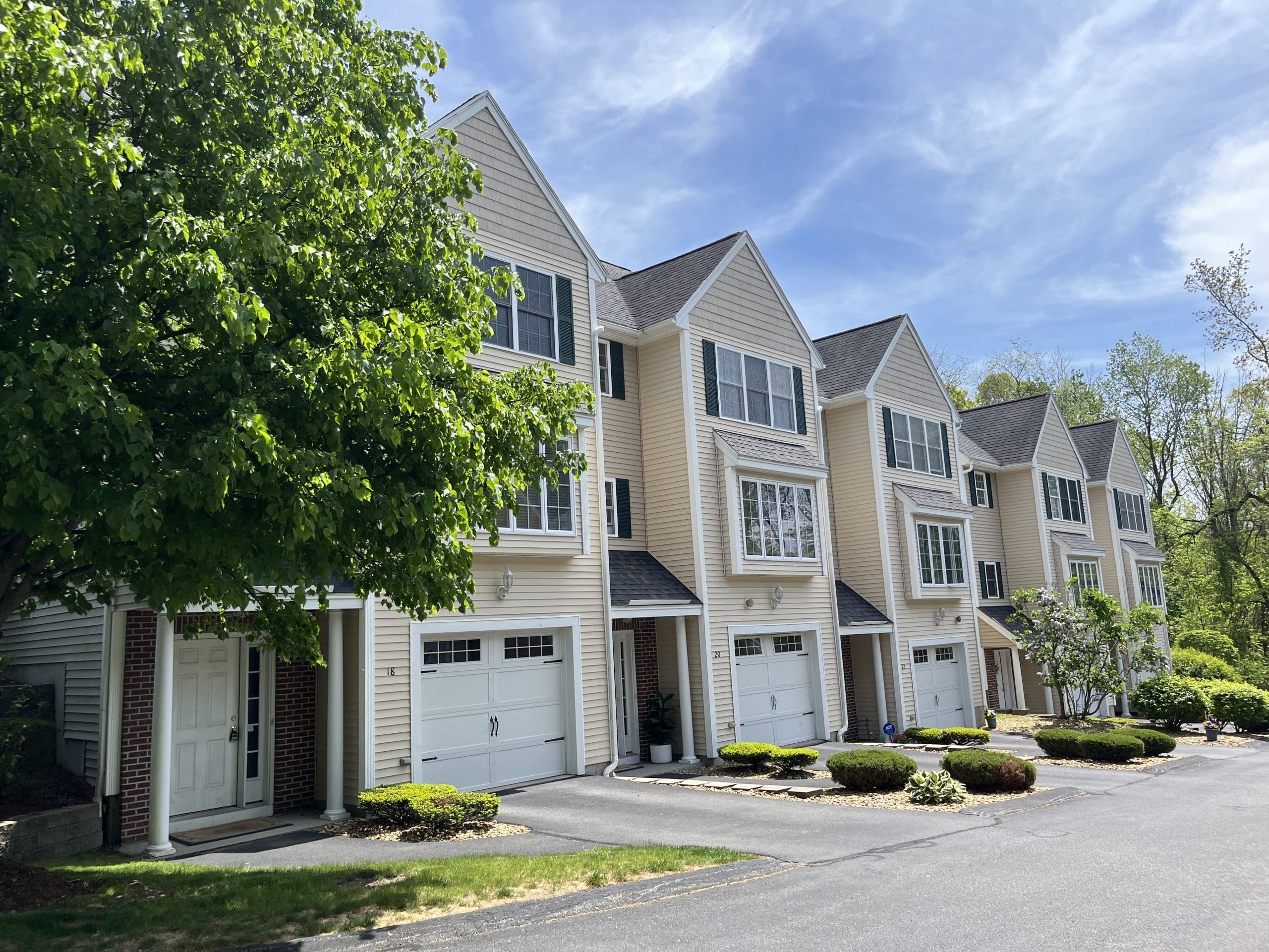 Waverly Oaks — condo community in North Andover