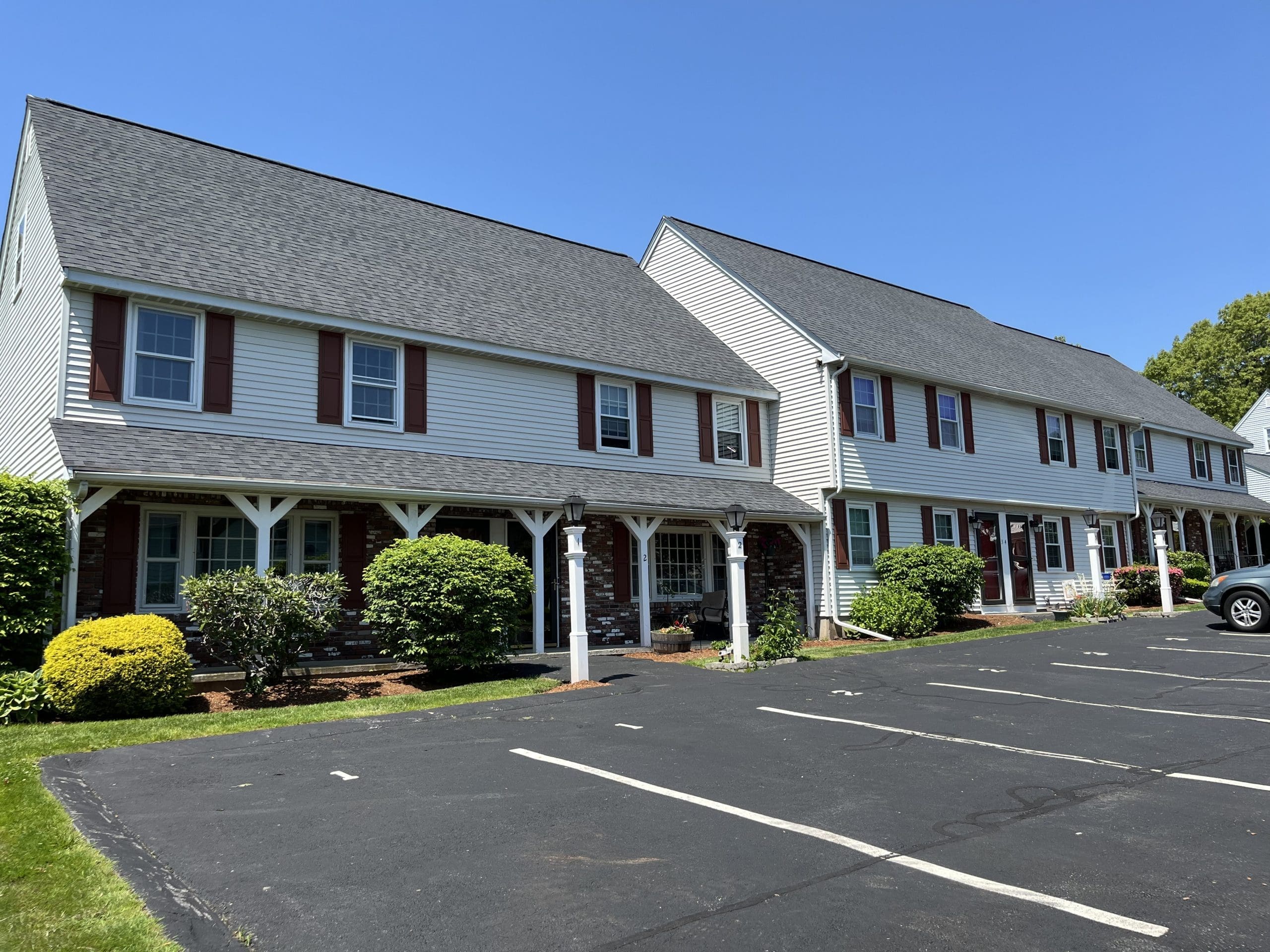 Stonecleave Village, Methuen