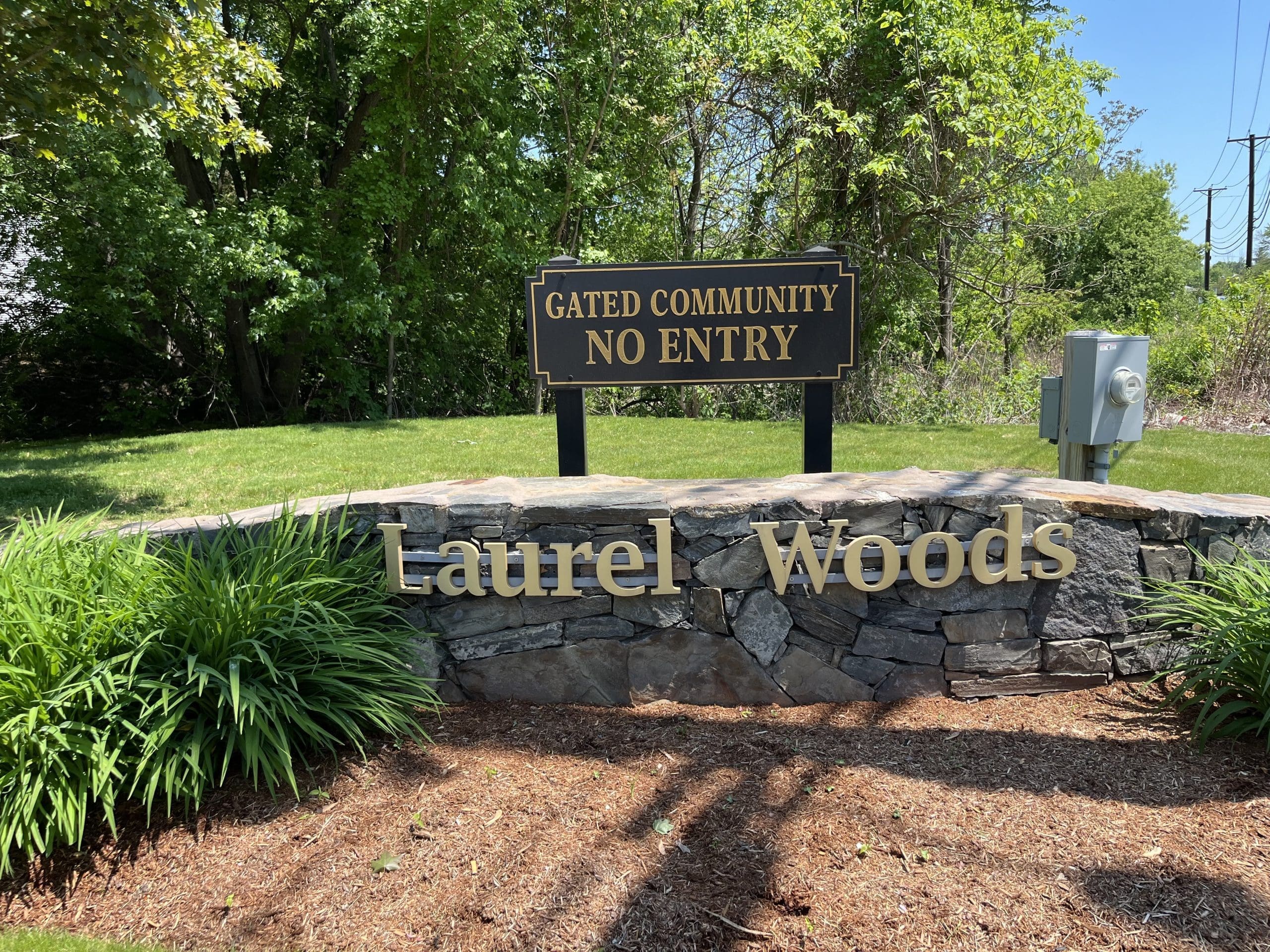 Laurel Woods, Methuen interior