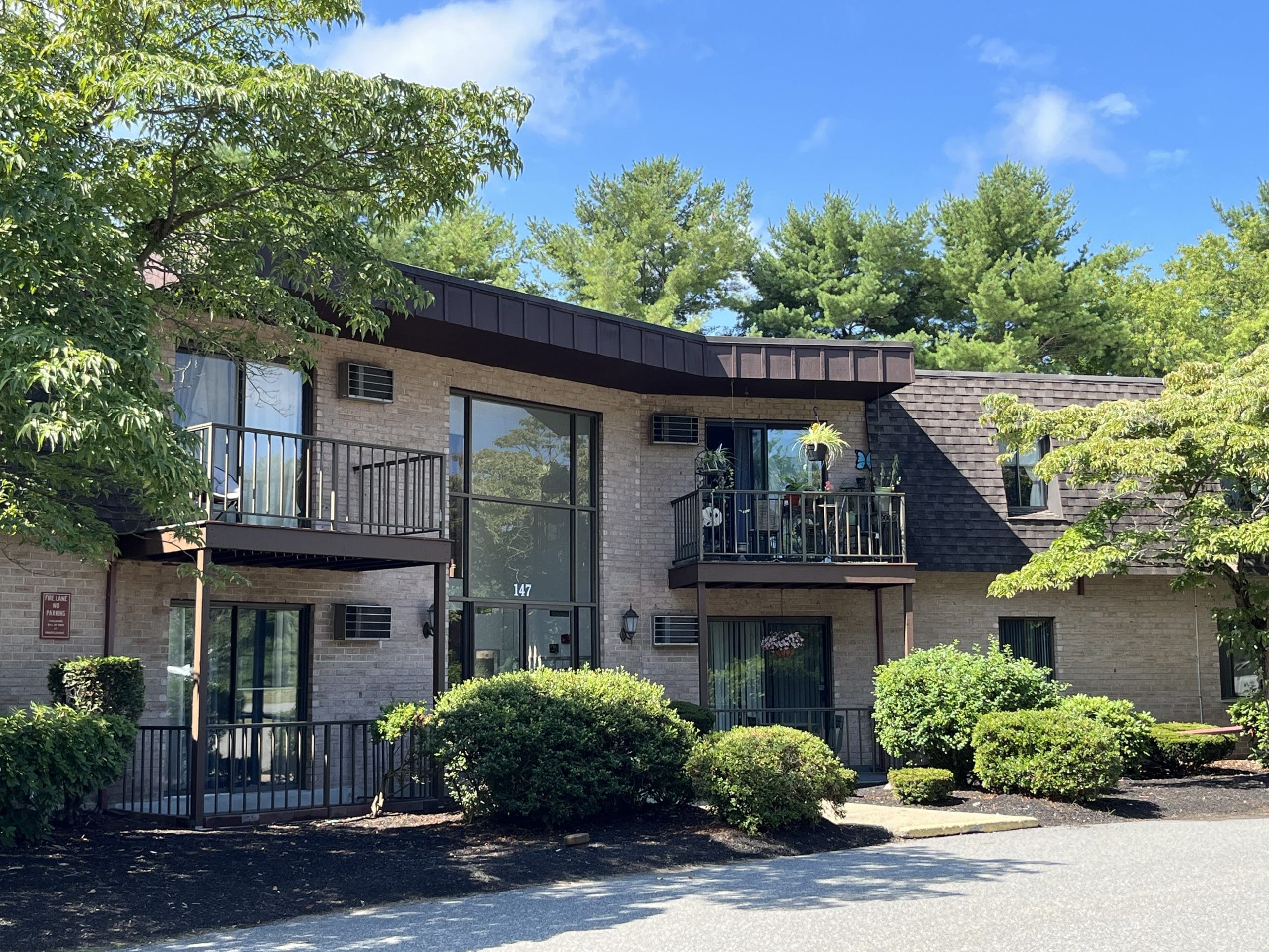 Royal Park Condos, Danvers