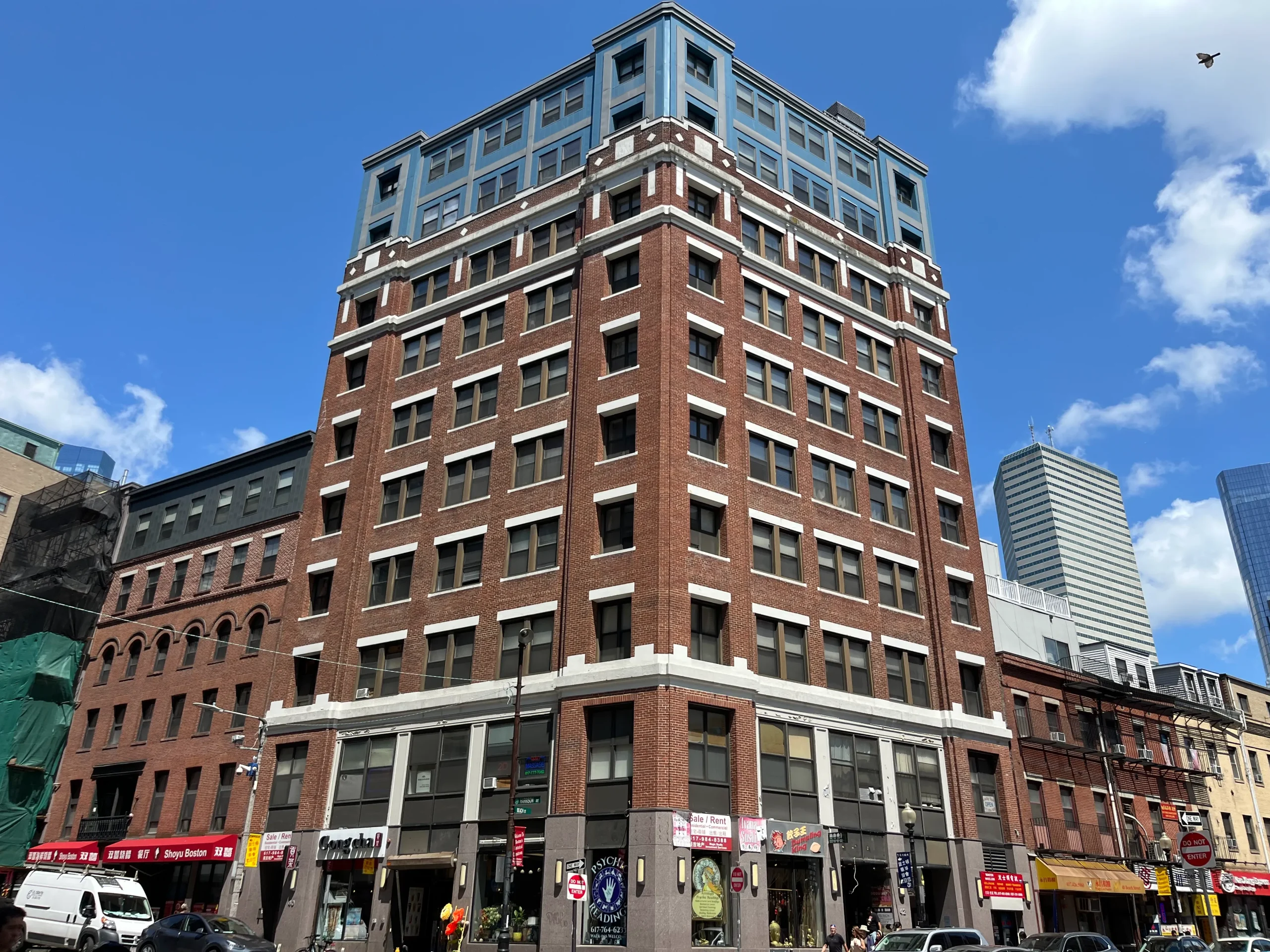 Avana Lofts Condos at 42-44 Beach St, Boston - Chinatown